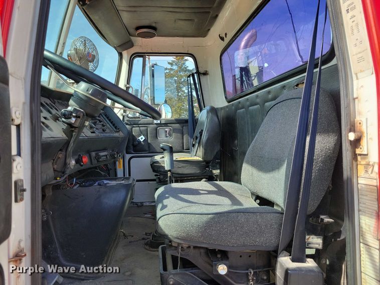 image for item NK9899 1990 White GMC WB water truck