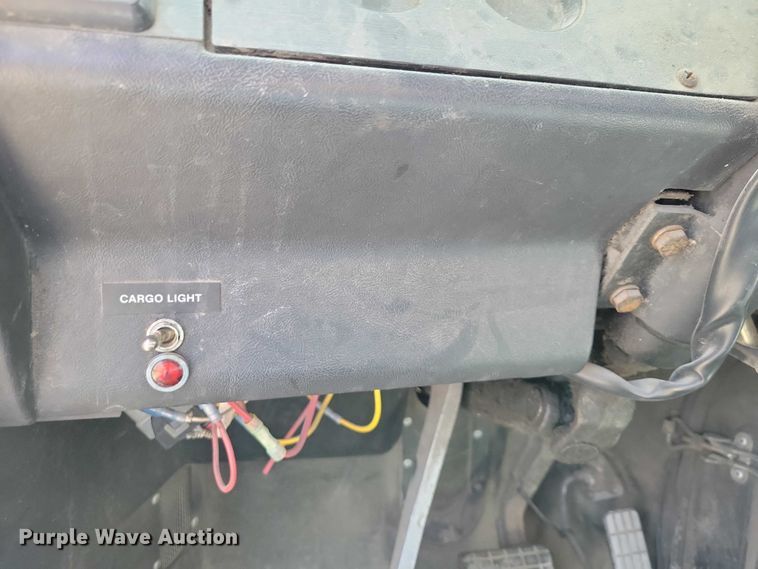 image for item NK9899 1990 White GMC WB water truck