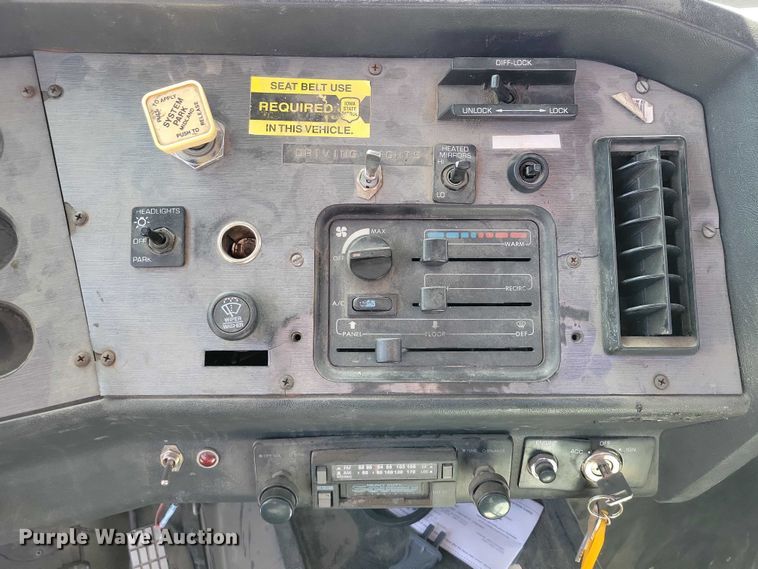 image for item NK9899 1990 White GMC WB water truck