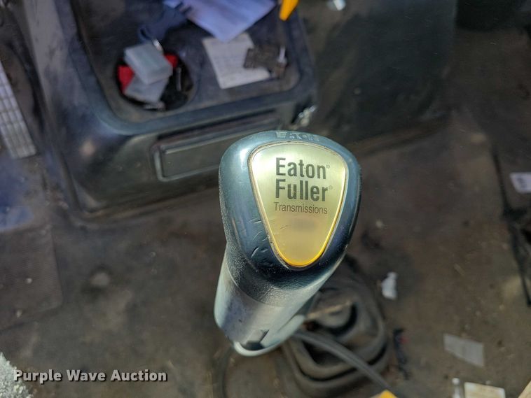 image for item NK9899 1990 White GMC WB water truck