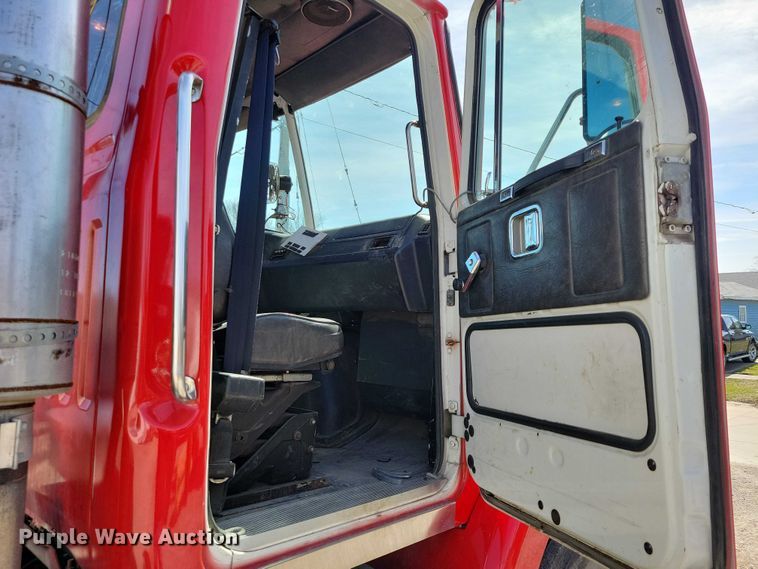 image for item NK9899 1990 White GMC WB water truck