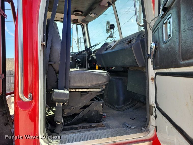 image for item NK9899 1990 White GMC WB water truck