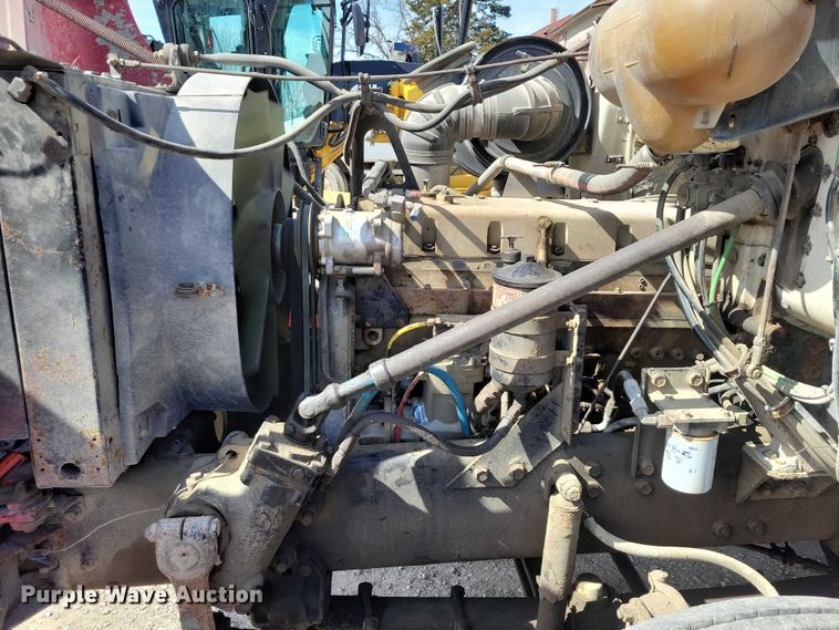 image for item NK9899 1990 White GMC WB water truck