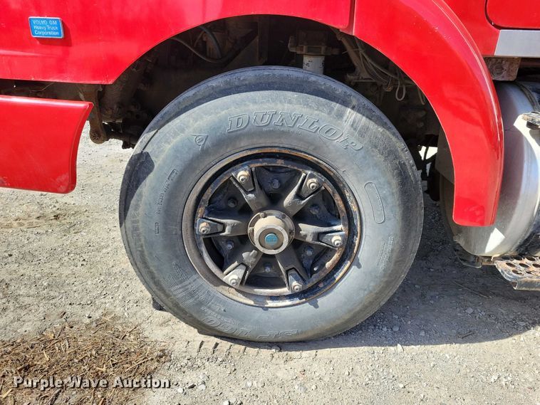 image for item NK9899 1990 White GMC WB water truck