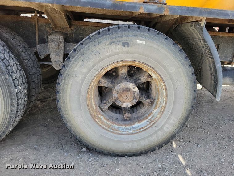 image for item NK9899 1990 White GMC WB water truck