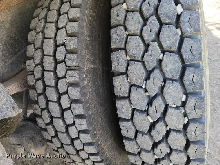 image for item NK9899 1990 White GMC WB water truck