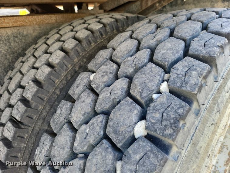 image for item NK9899 1990 White GMC WB water truck