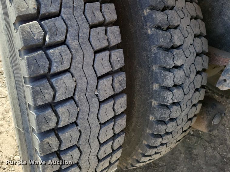 image for item NK9899 1990 White GMC WB water truck