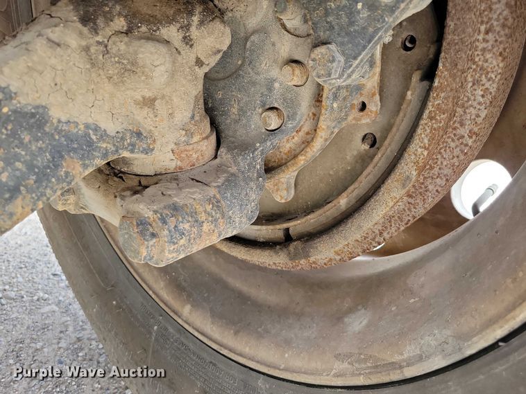 image for item NK9901 2006 Freightliner Business Class M2  semi truck