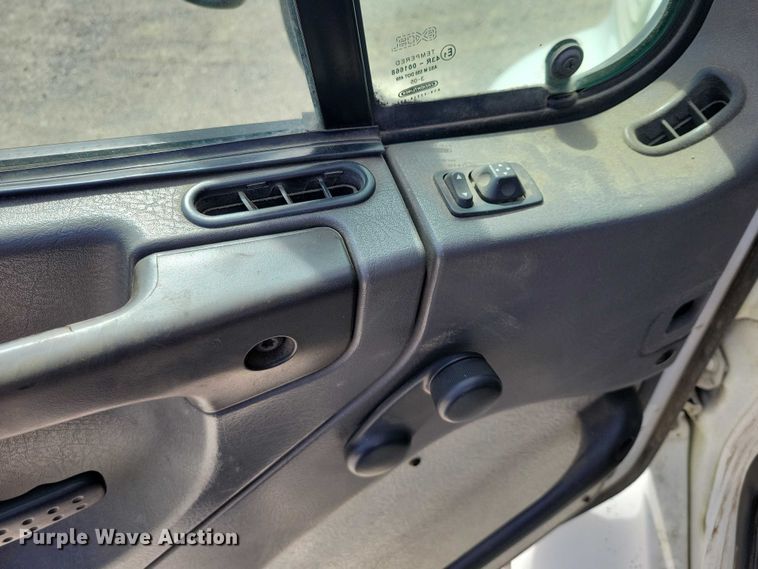 image for item NK9901 2006 Freightliner Business Class M2  semi truck