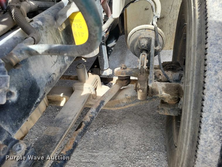 image for item NK9901 2006 Freightliner Business Class M2  semi truck