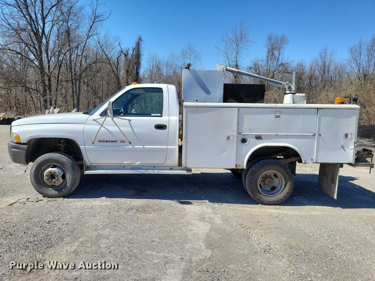 image for item NK9905 1997 Dodge RAM 3500 utility bed pickup truck
