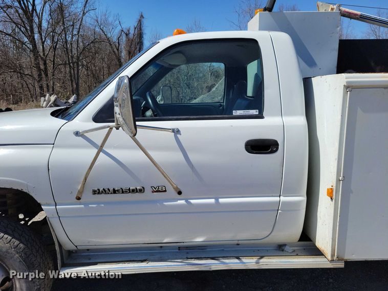 image for item NK9905 1997 Dodge RAM 3500 utility bed pickup truck