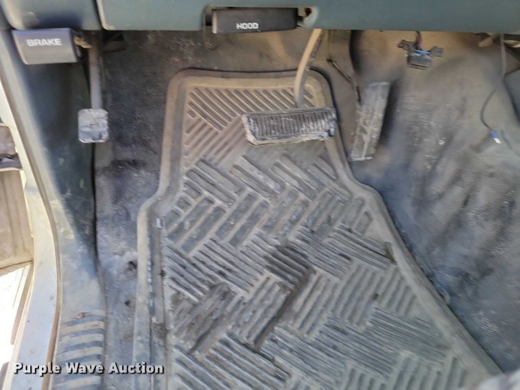 image for item NK9905 1997 Dodge RAM 3500 utility bed pickup truck