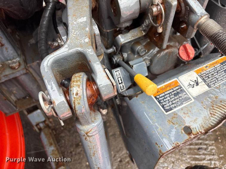 image for item DT2865 2014 Kubota M7060D MFWD tractor