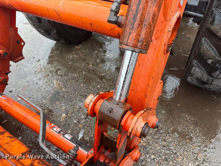 image for item DT2865 2014 Kubota M7060D MFWD tractor