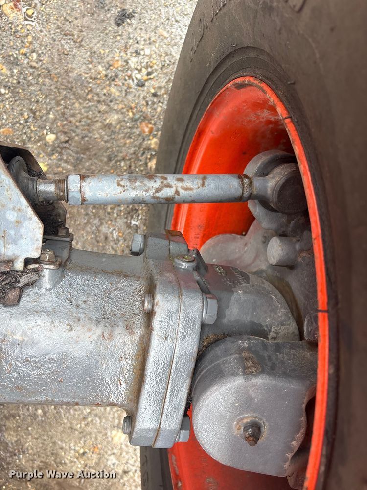 image for item DT2865 2014 Kubota M7060D MFWD tractor