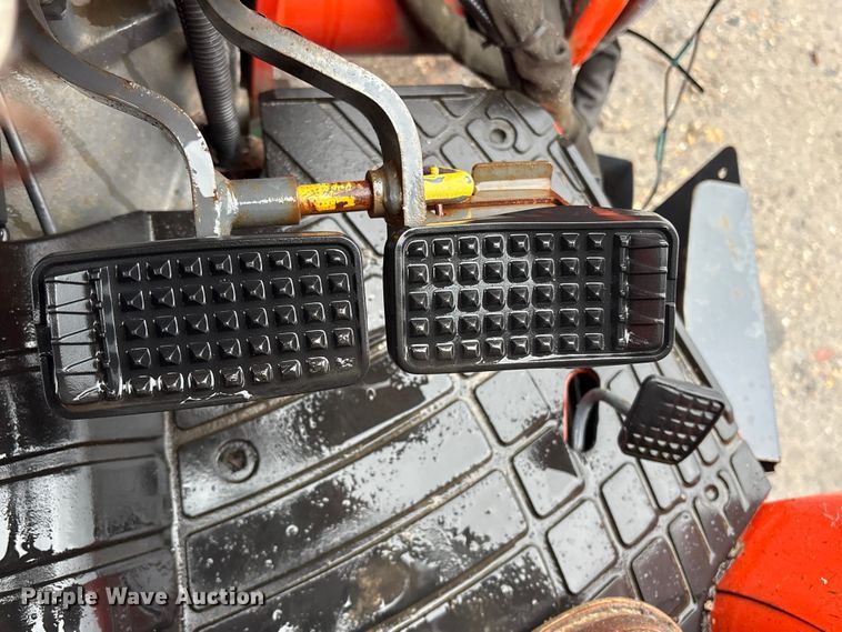 image for item DT2865 2014 Kubota M7060D MFWD tractor