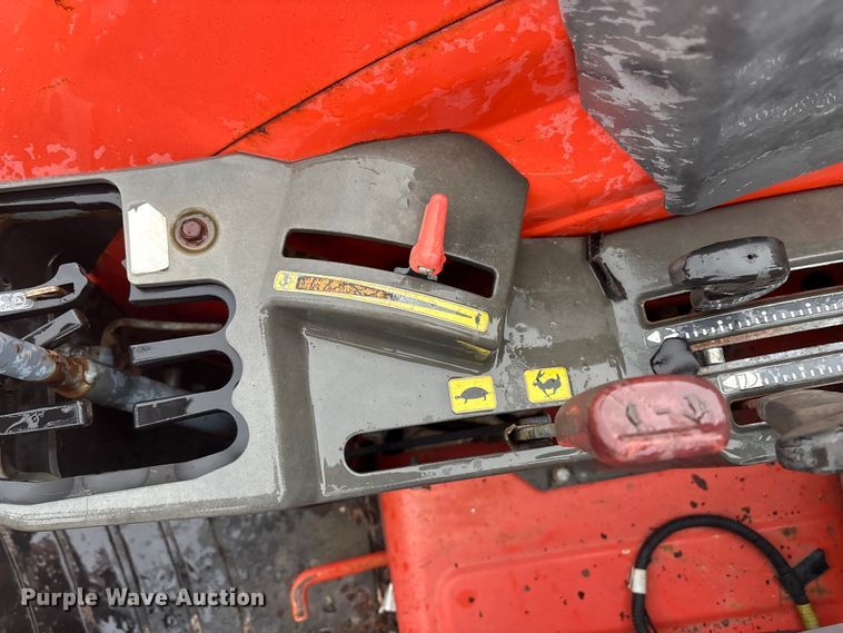 image for item DT2865 2014 Kubota M7060D MFWD tractor