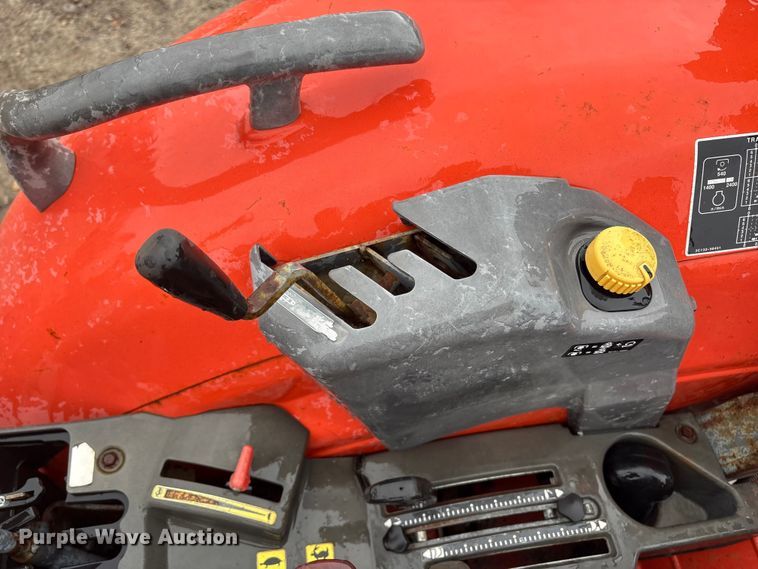 image for item DT2865 2014 Kubota M7060D MFWD tractor