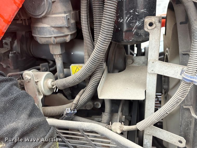 image for item DT2865 2014 Kubota M7060D MFWD tractor