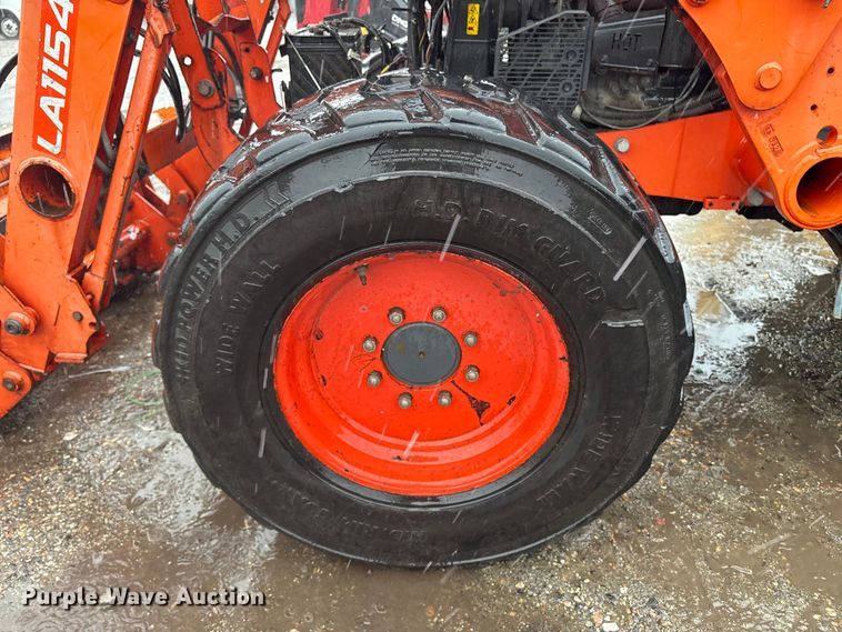 image for item DT2865 2014 Kubota M7060D MFWD tractor