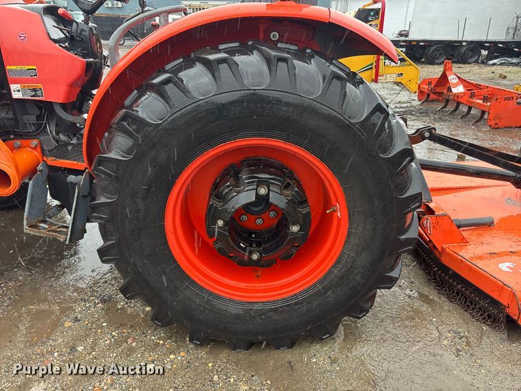 image for item DT2865 2014 Kubota M7060D MFWD tractor