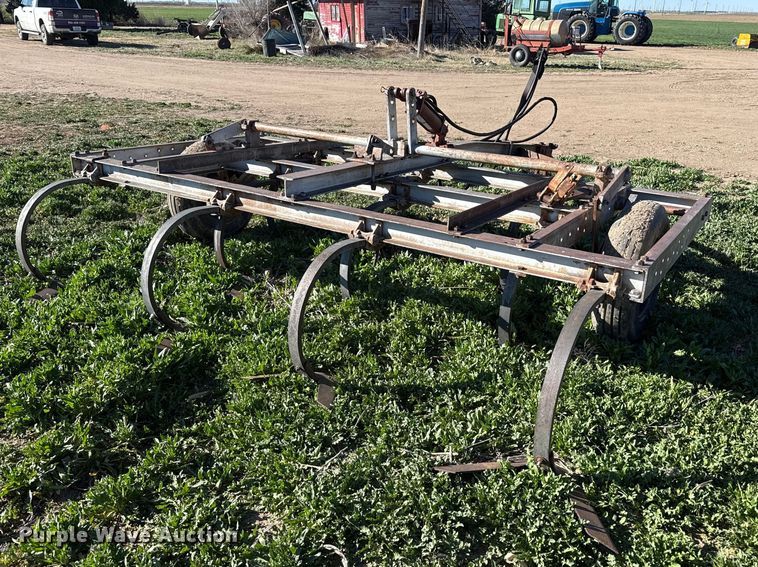 image for item DZ5169 Graham K field cultivator