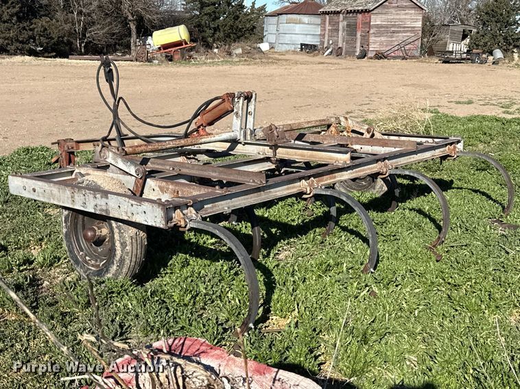 image for item DZ5169 Graham K field cultivator