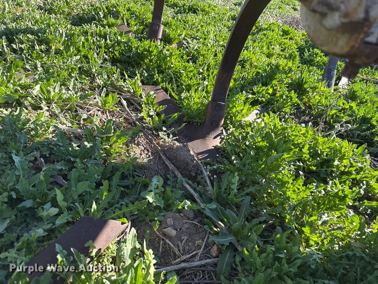 image for item DZ5169 Graham K field cultivator