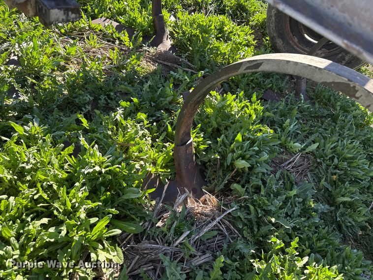 image for item DZ5169 Graham K field cultivator