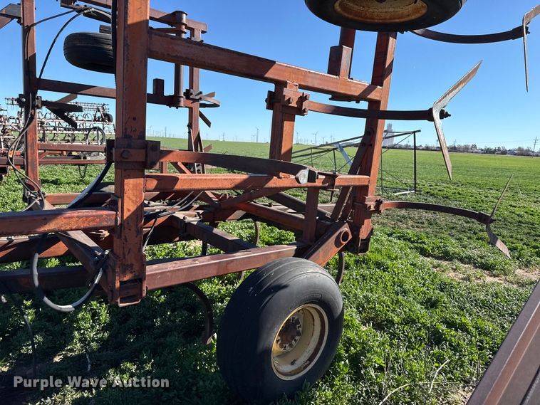 image for item DZ5170 Field cultivator