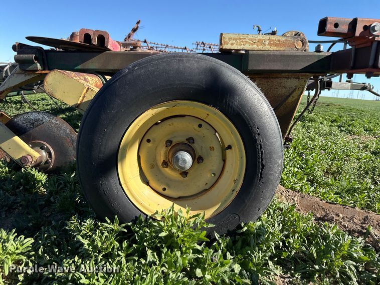 image for item DZ5171 Sweep plow