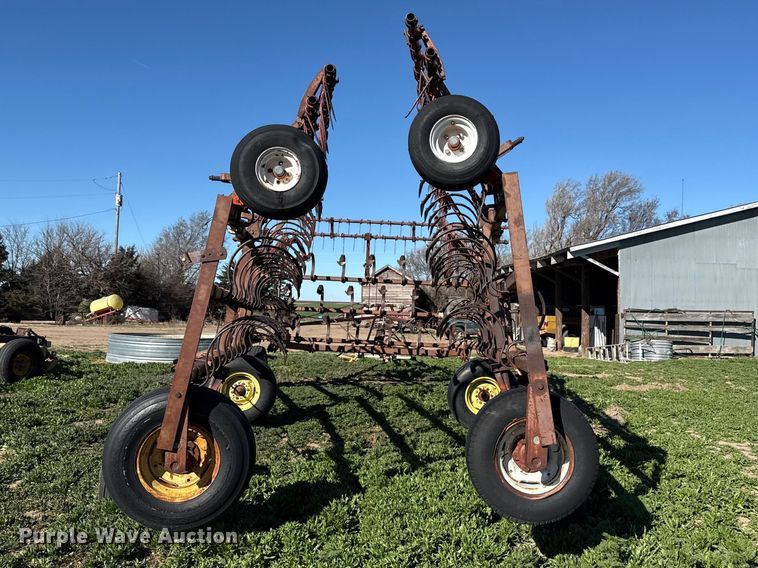 image for item DZ5172 International field cultivator