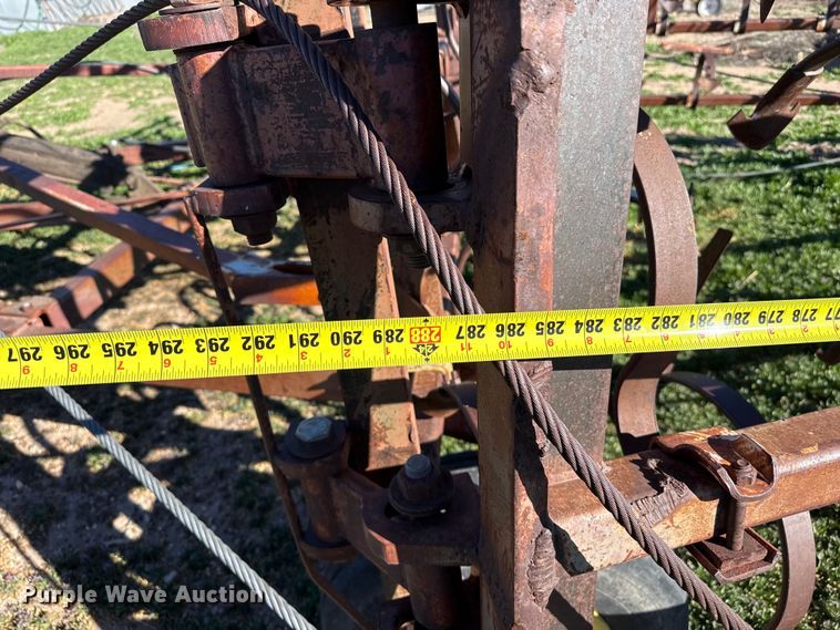 image for item DZ5172 International field cultivator