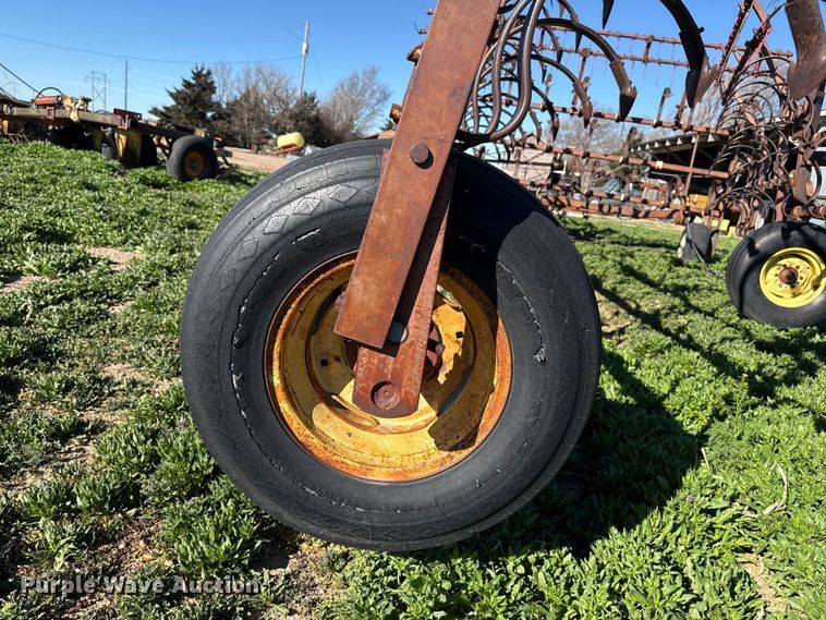 image for item DZ5172 International field cultivator