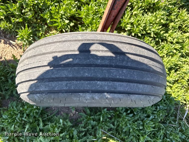 image for item DZ5172 International field cultivator