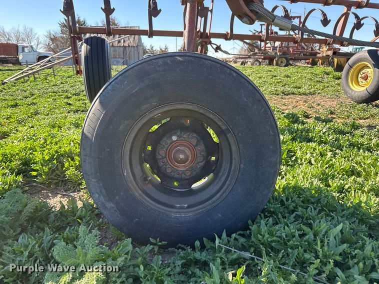 image for item DZ5172 International field cultivator