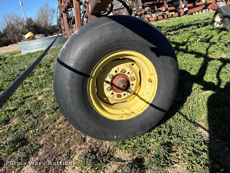 image for item DZ5172 International field cultivator