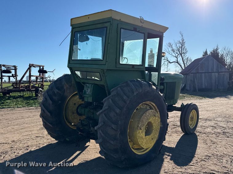 image for item DZ5176 1962 John Deere 4010 tractor