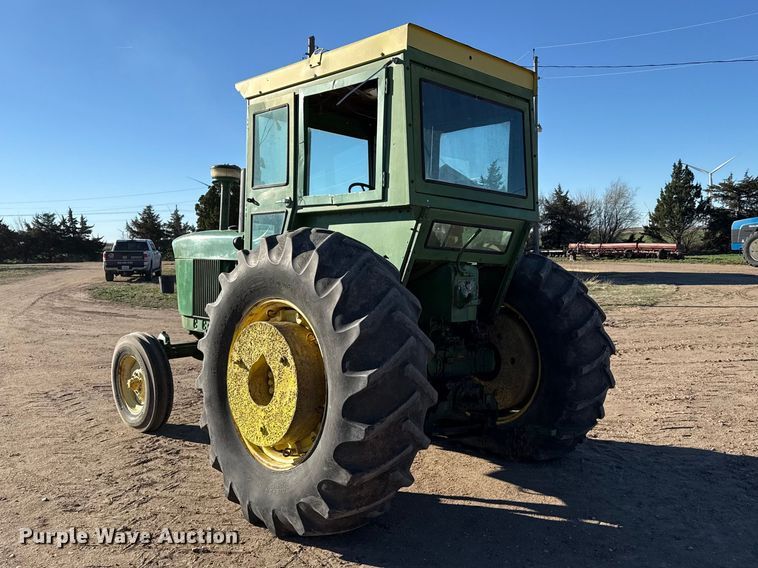 image for item DZ5176 1962 John Deere 4010 tractor