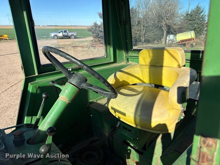 image for item DZ5176 1962 John Deere 4010 tractor