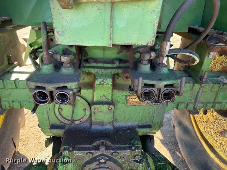 image for item DZ5176 1962 John Deere 4010 tractor