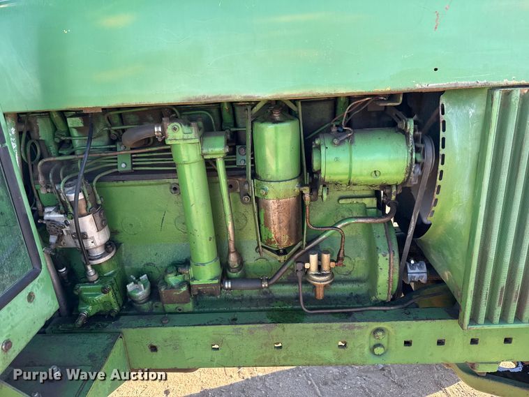 image for item DZ5176 1962 John Deere 4010 tractor