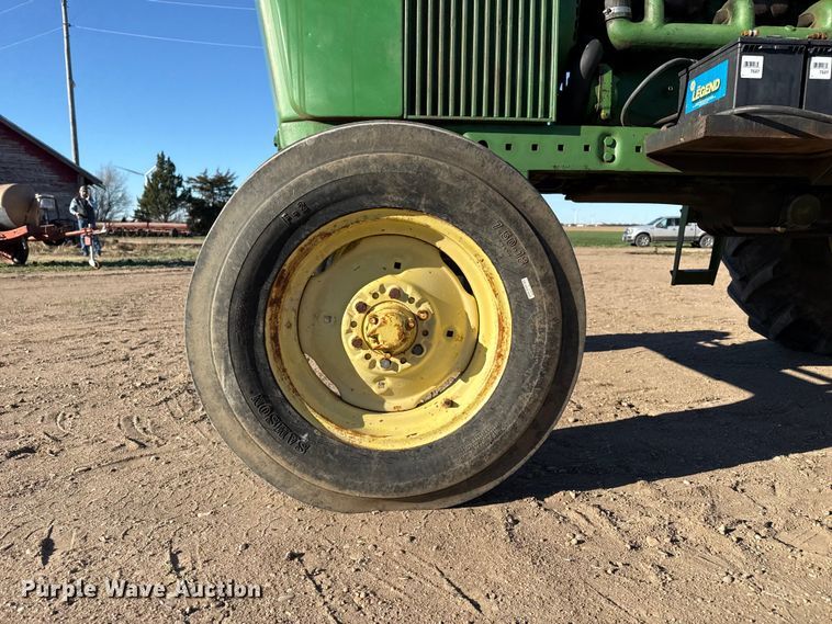 image for item DZ5176 1962 John Deere 4010 tractor