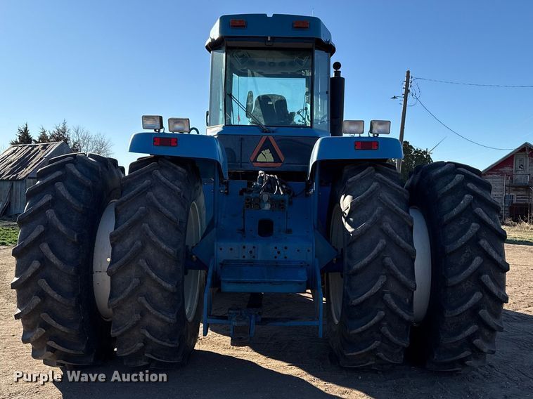 image for item DZ5177 1998 New Holland Versatile 9482 4WD tractor