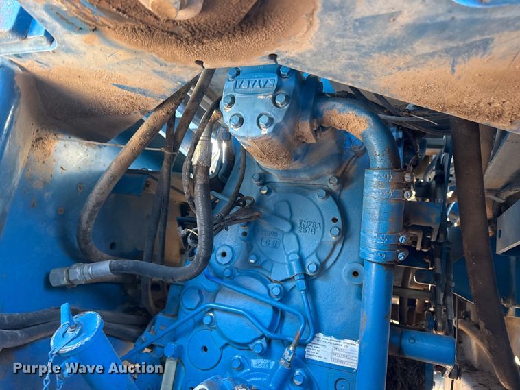 image for item DZ5177 1998 New Holland Versatile 9482 4WD tractor