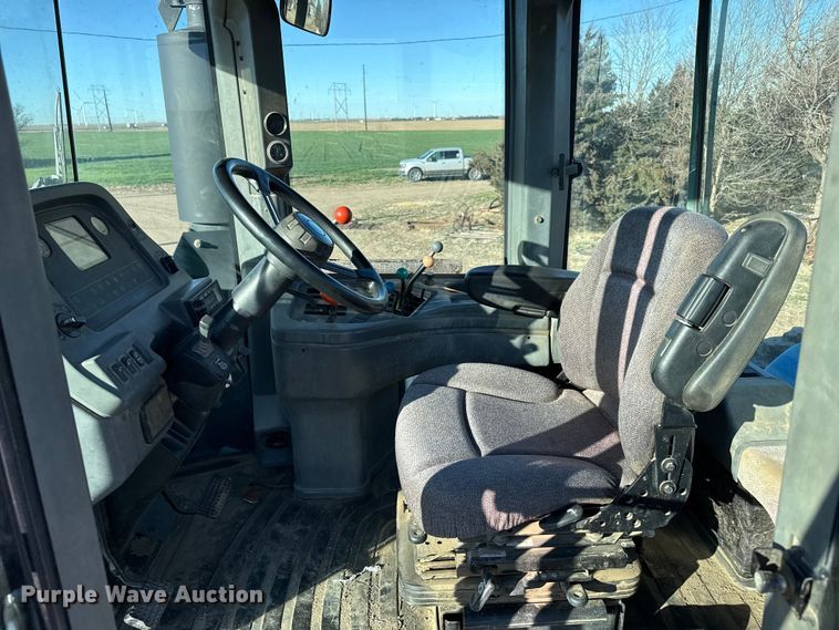 image for item DZ5177 1998 New Holland Versatile 9482 4WD tractor