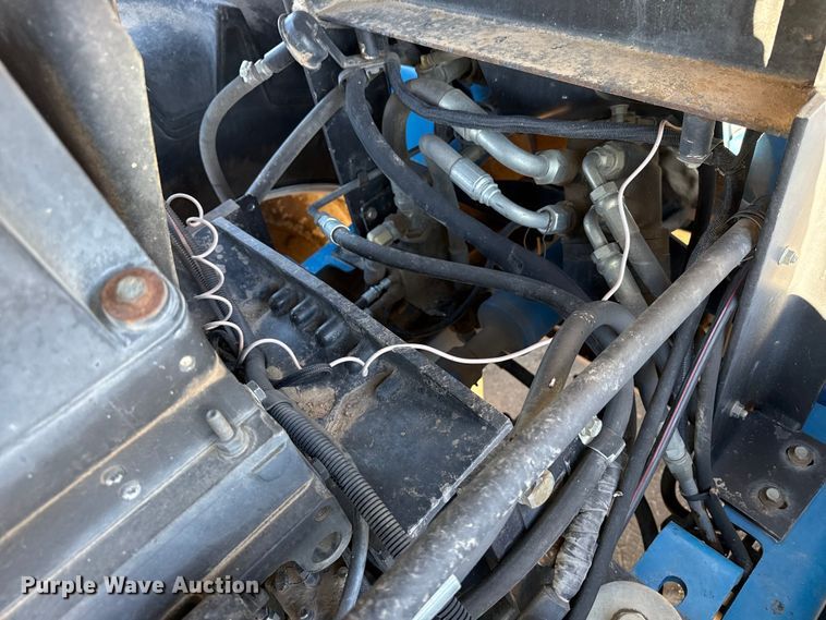 image for item DZ5177 1998 New Holland Versatile 9482 4WD tractor