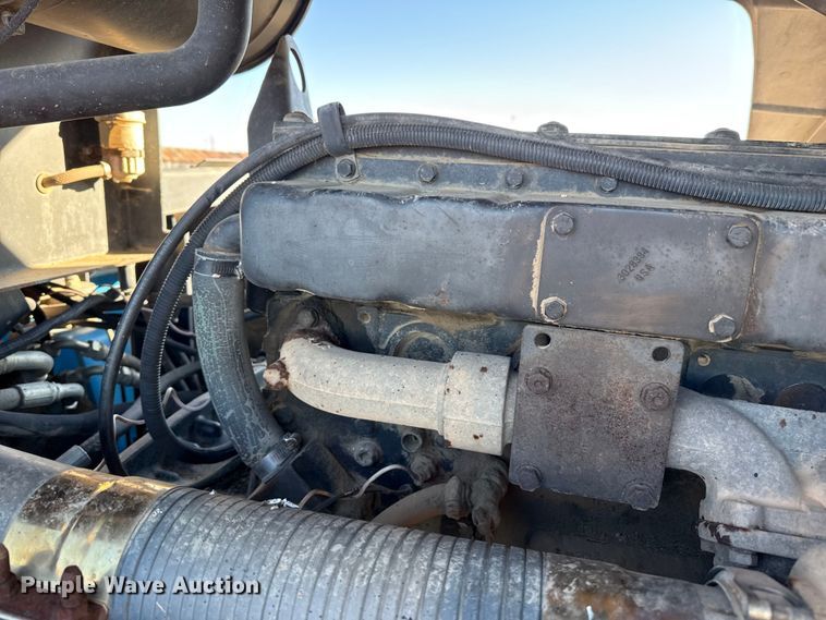 image for item DZ5177 1998 New Holland Versatile 9482 4WD tractor